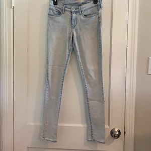 Levi’s 711 Skinny Jean- size 27